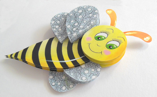 abeille mignonne en relief detail du volume